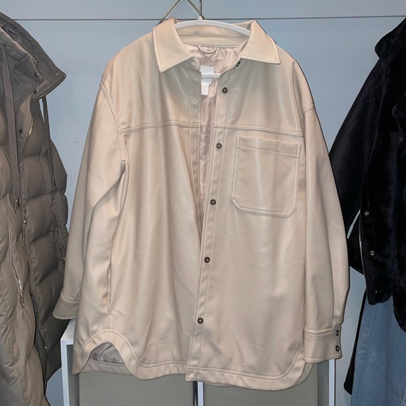 H&M Jackets & Blazers - Faux Leather Shacket🤍